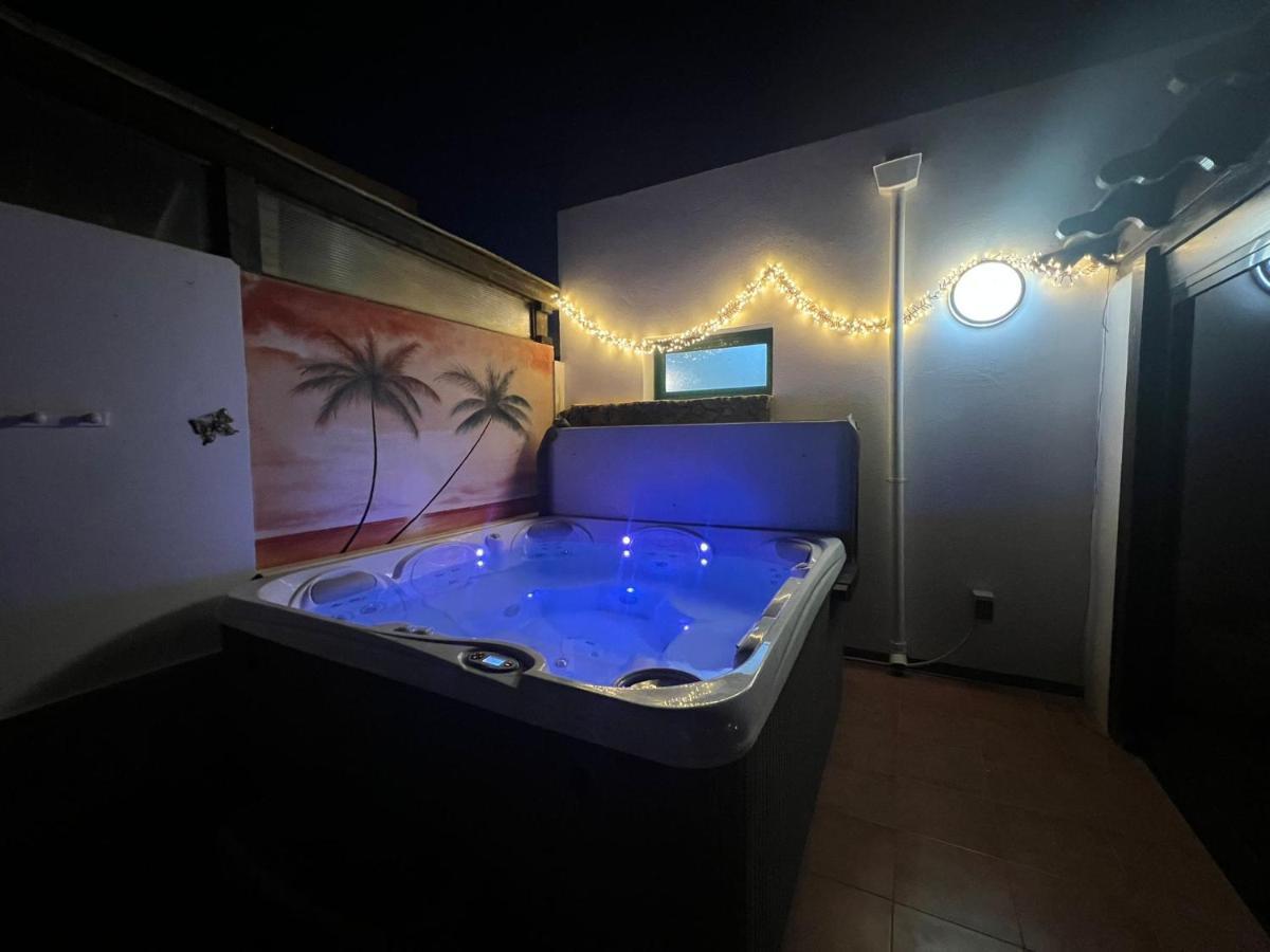 Casa Orilla! Beautiful Private Holiday Villa With Hot Tub La Oliva Kültér fotó
